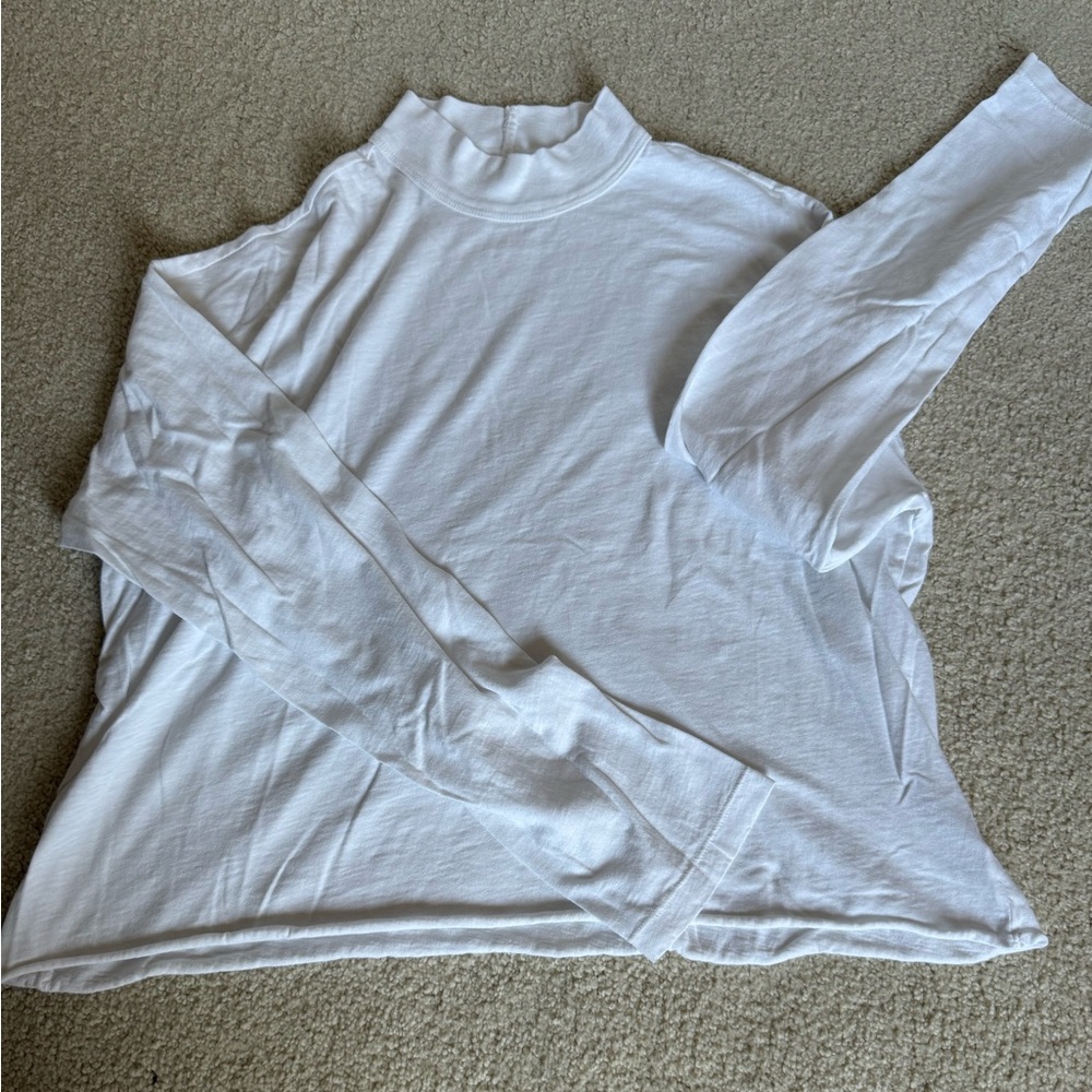 Women’s Aerie Cropped White Long Sleeve